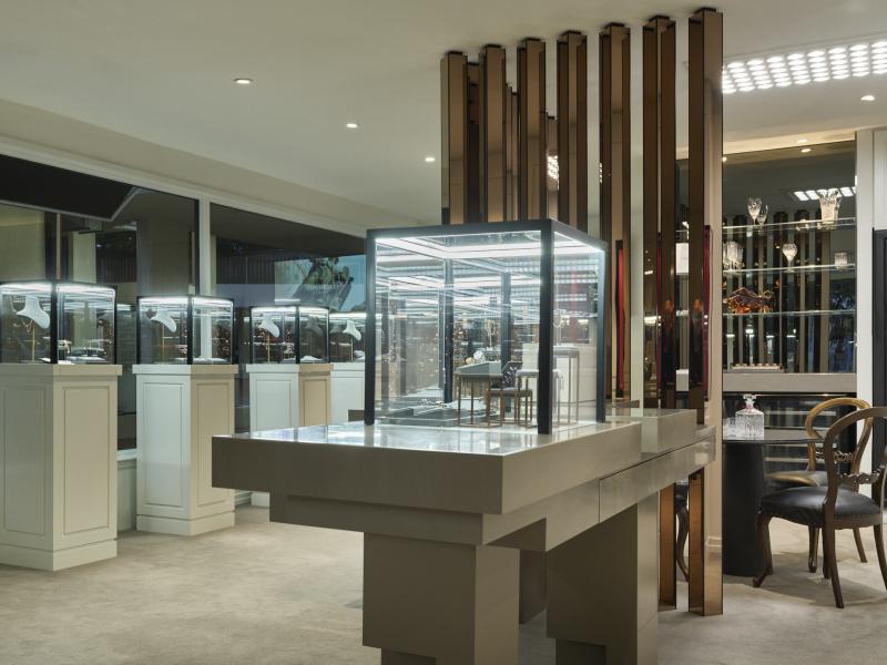 claude and me jewelry store architectural fit out