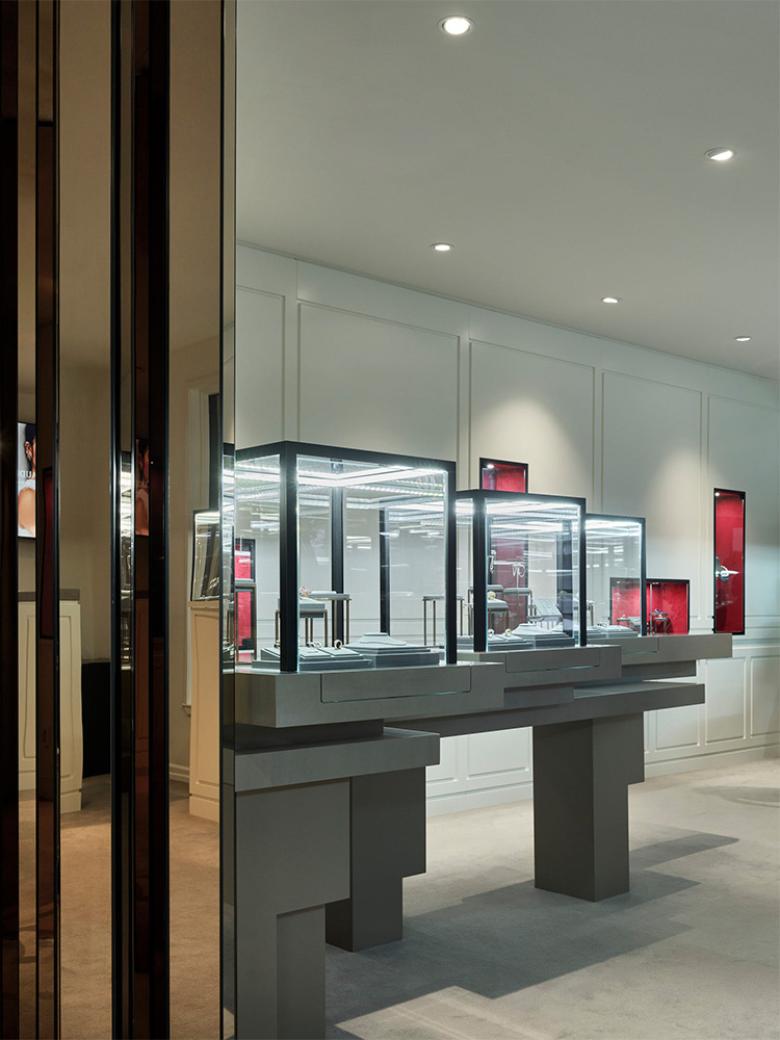 claude and me jewelry store architectural fit out